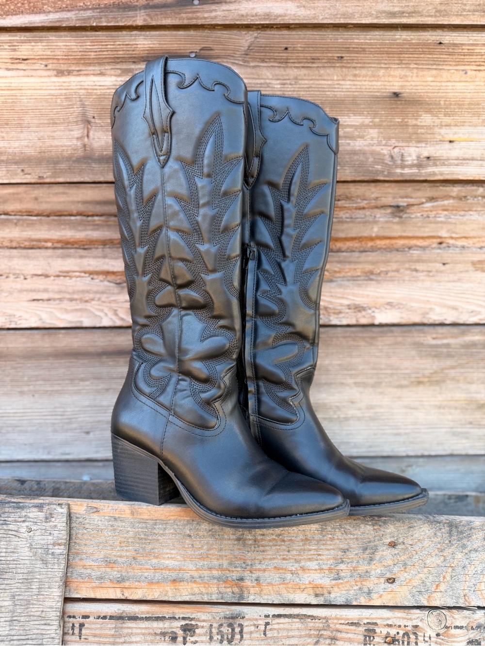 Crown Vintage Black Western Heel Boots